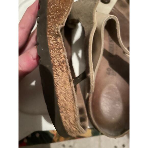 Birkenstock Gizeh Women's Thong Sandals Beige Leather Casual Summer Size 40/9.5 - Picture 5 of 8